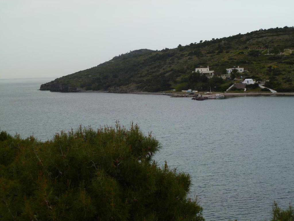 Отель Liberty II Agia Marina  Экстерьер фото